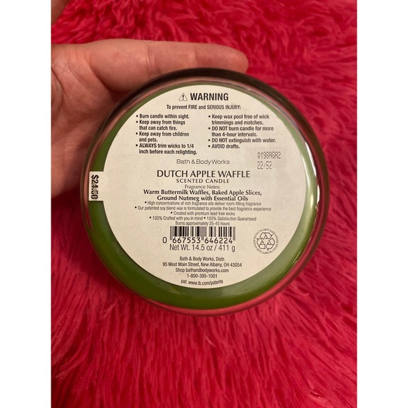 Bath and body Works‎ Dutch Apple waffle candle - Picture 3 of 3